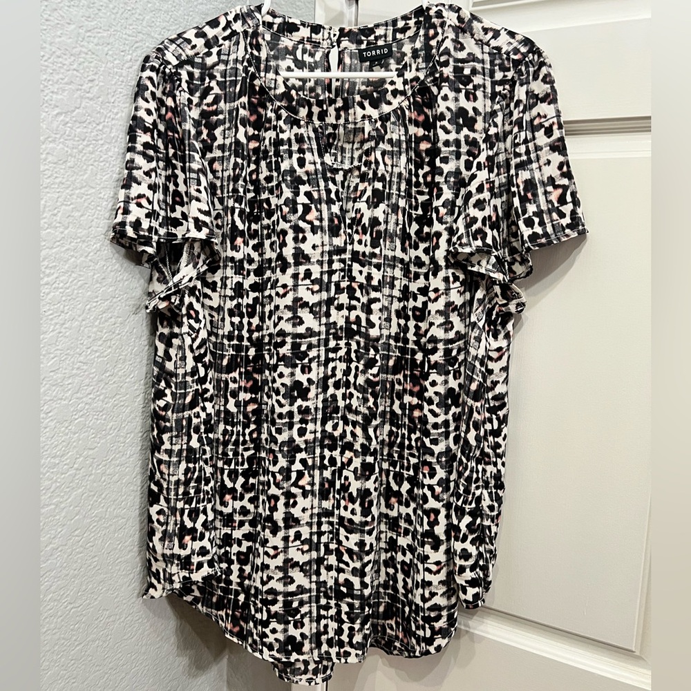 Torrid blouse